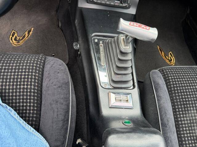 Image 14/21 of Pontiac Firebird TransAm (1979)