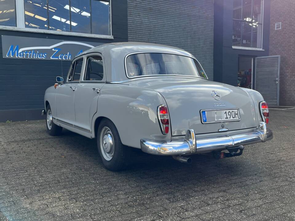 Image 17/86 of Mercedes-Benz 190 Db (1959)