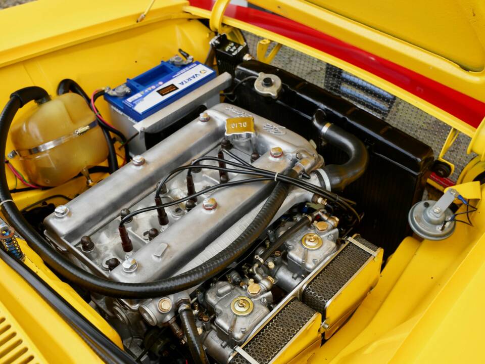Image 12/50 of Alfa Romeo Giulia 1600 Sprint GT (1965)