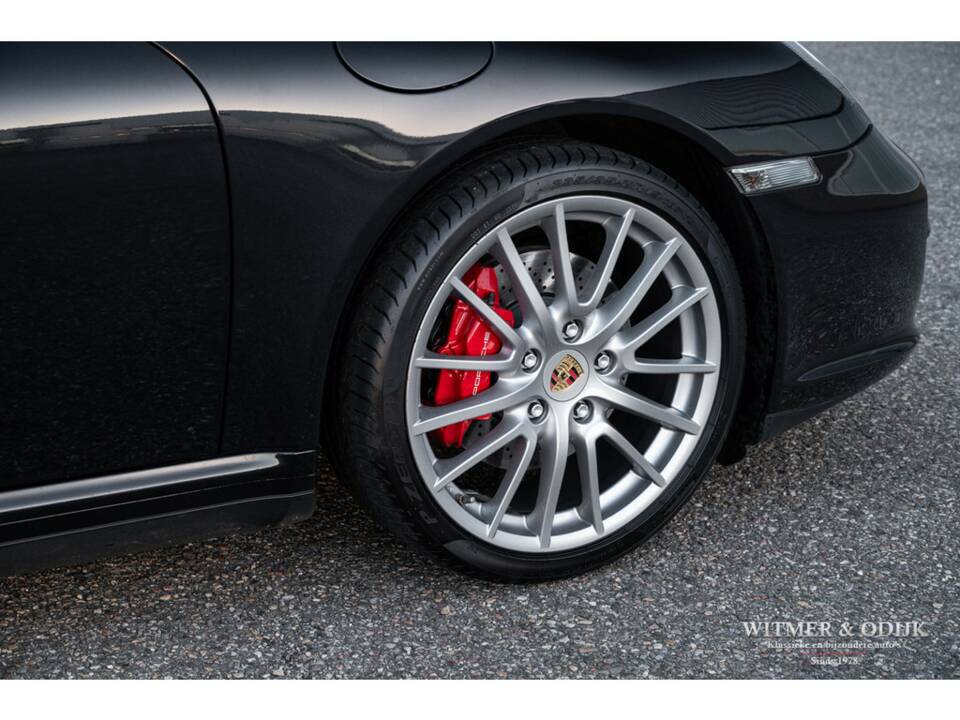 Image 24/37 of Porsche 911 Carrera 4S (2009)