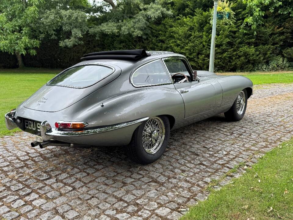 Image 16/30 de Jaguar Type E 4.2 (1965)