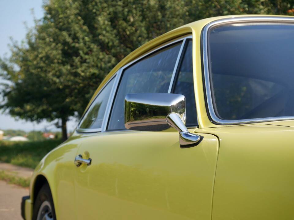 Afbeelding 7/37 van Porsche 911 2.7 S (1974)