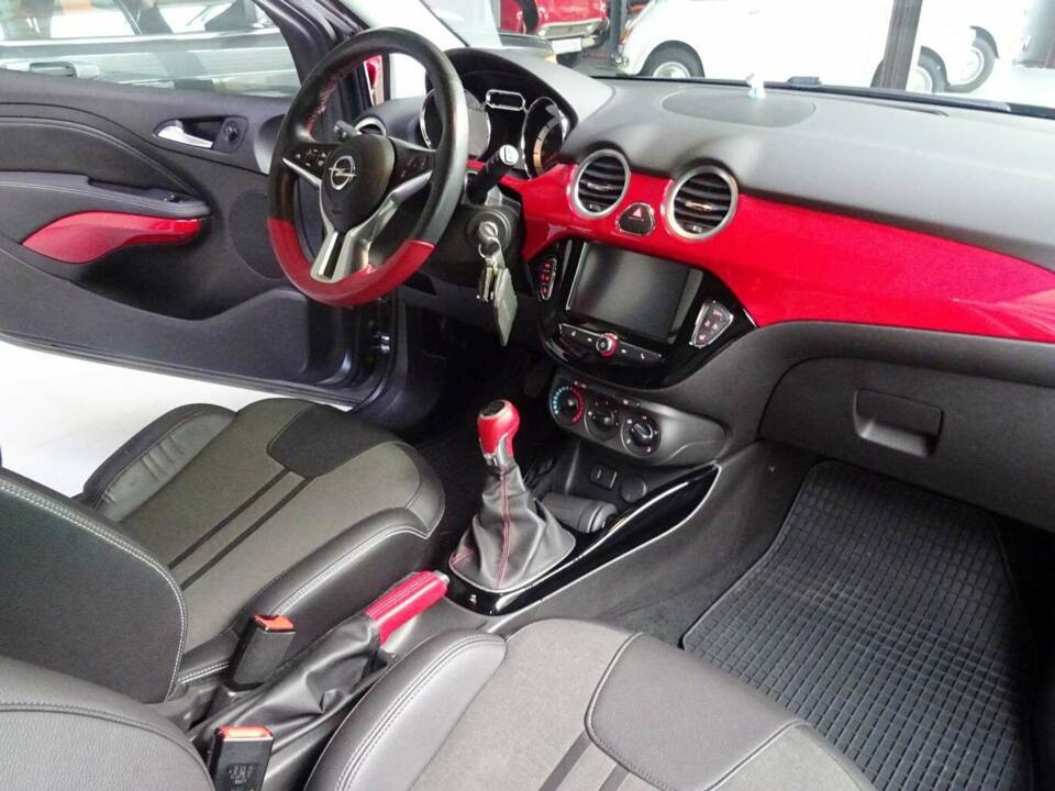 Bild 6/10 von Opel Adam 1.0 (2017)