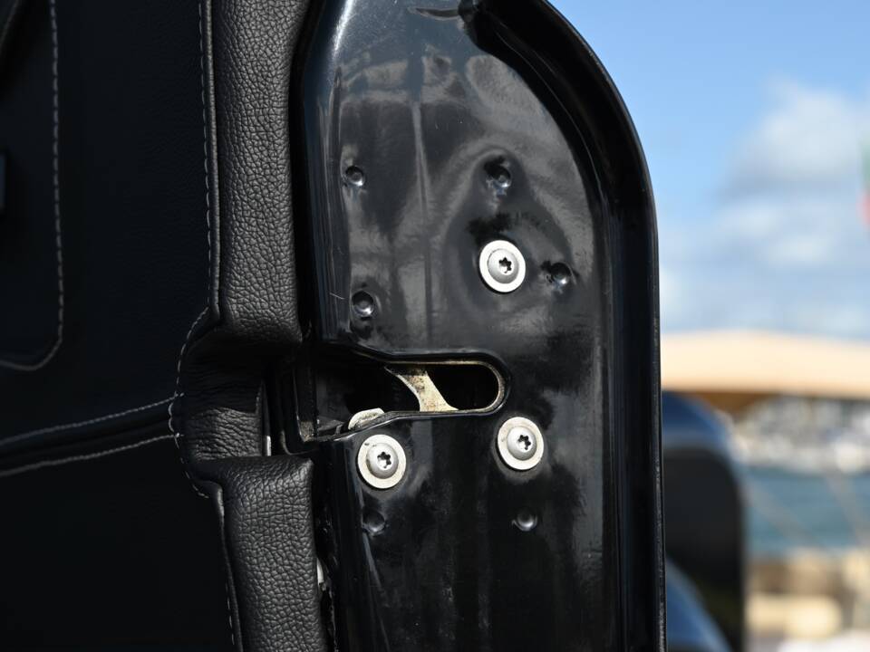 Image 49/70 of Land Rover Defender 90 TD4 (2007)