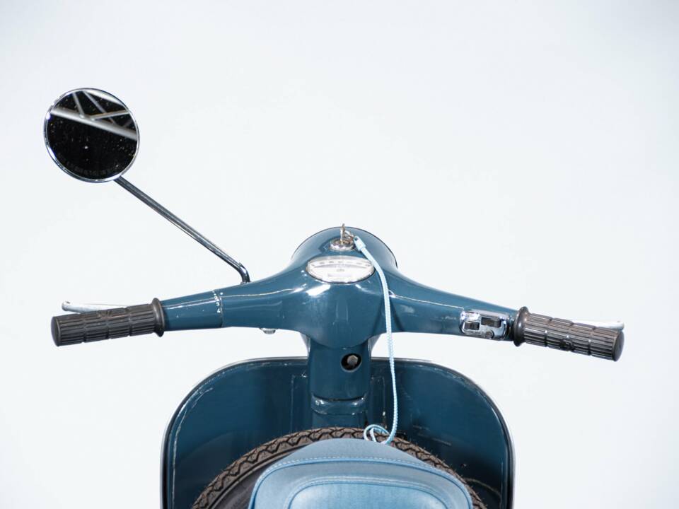 Image 31/43 of Piaggio DUMMY (1977)