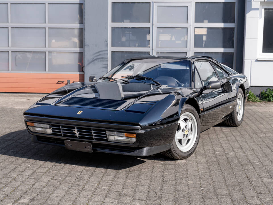 Image 7/17 of Ferrari 328 GTB (1988)