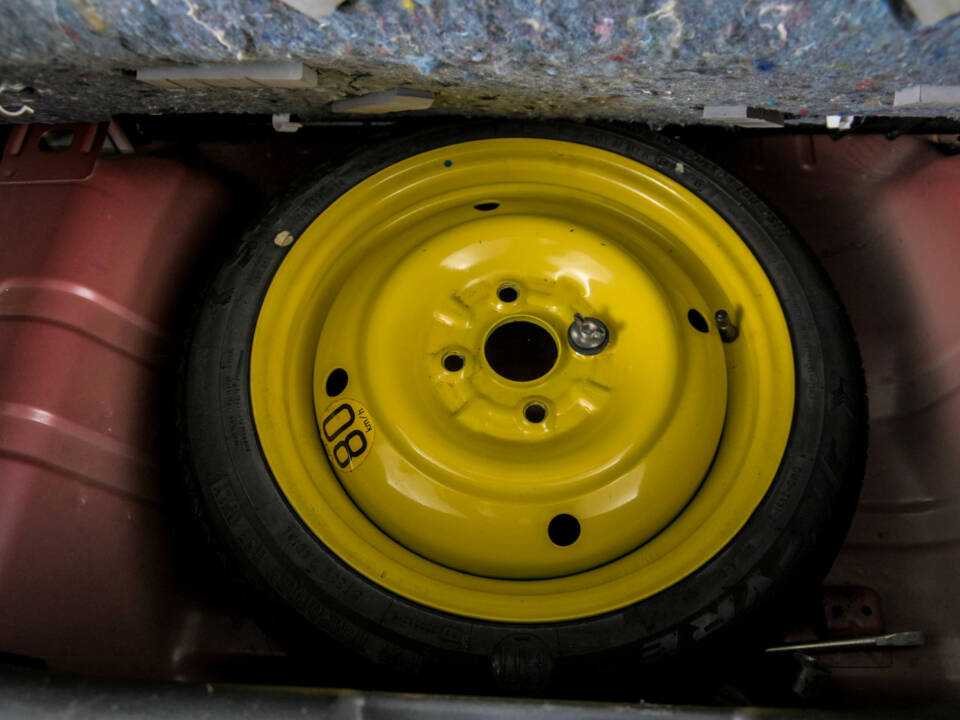 Image 40/48 of Suzuki Alto (2010)