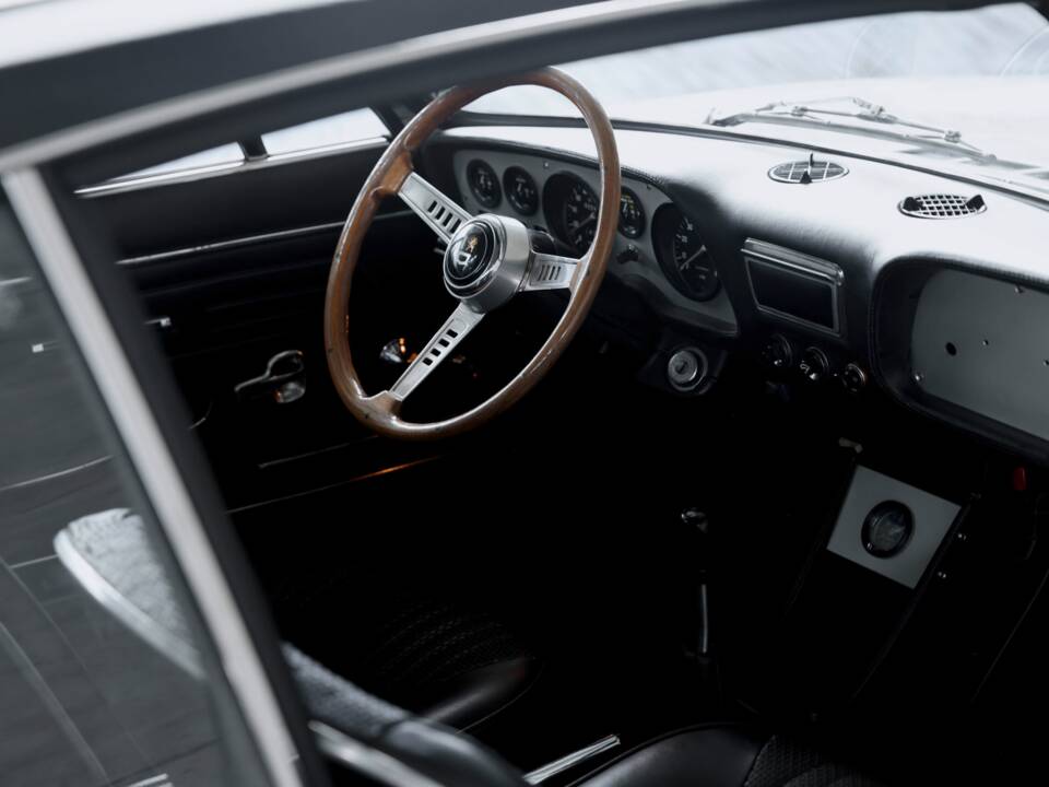 Bild 21/50 von FIAT 850 Racer Convertibile Bertone (1970)