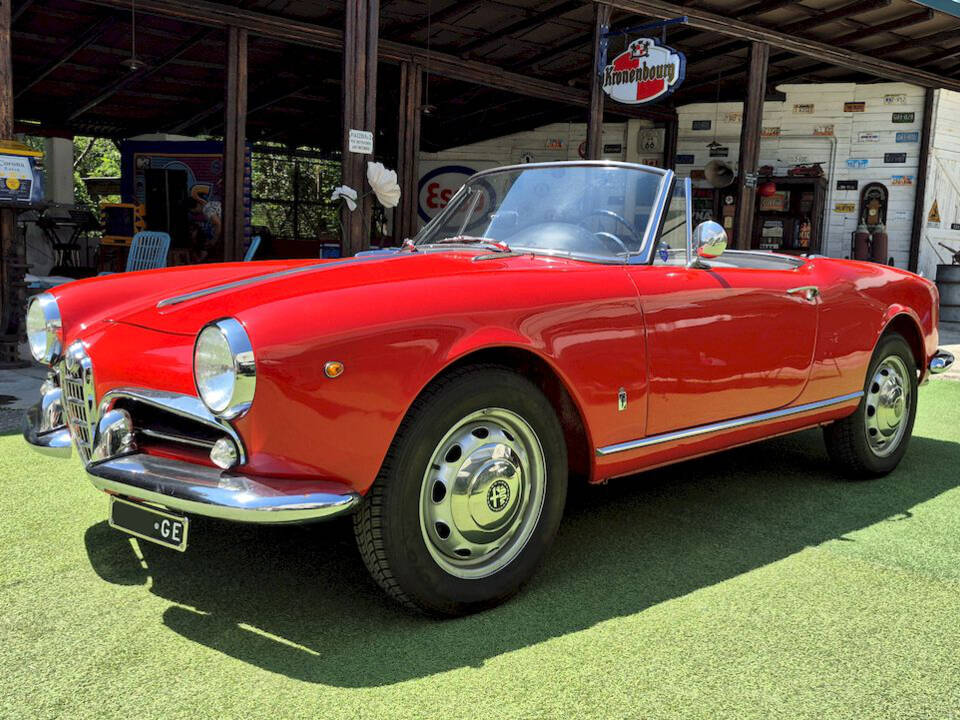 Image 1/71 of Alfa Romeo Giulietta Spider (1961)