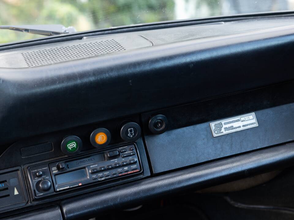 Image 38/58 of Porsche 911 2.7 S (1974)