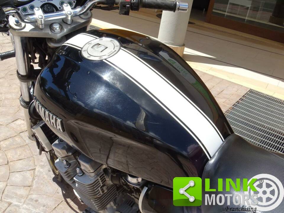 Bild 6/10 von Yamaha DUMMY (1997)