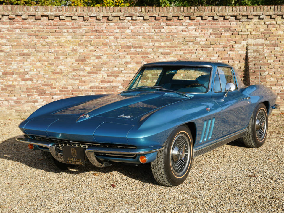 Immagine 32/50 di Chevrolet Corvette Sting Ray (1966)