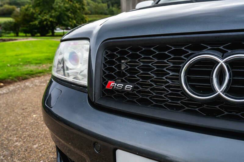Image 42/50 of Audi RS6 Avant (2003)
