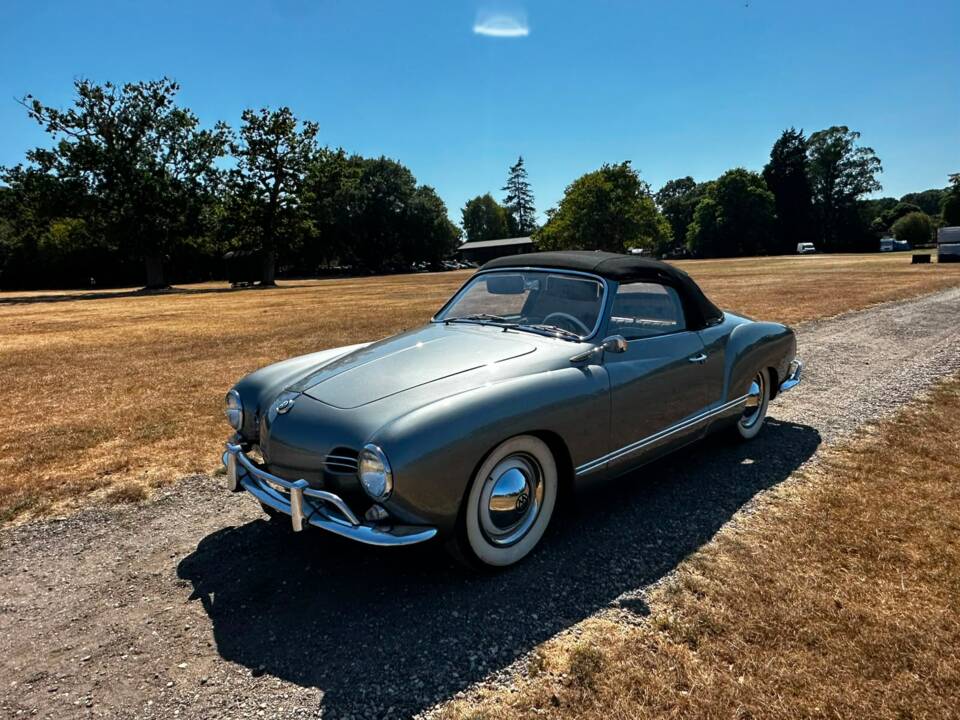 Image 19/48 of Volkswagen Karmann Ghia 1200 (1958)