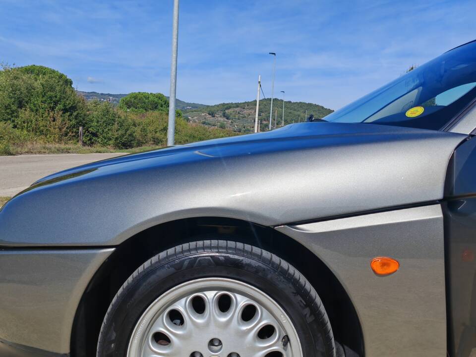Bild 22/39 von Alfa Romeo GTV 2.0 Twin Spark (1996)