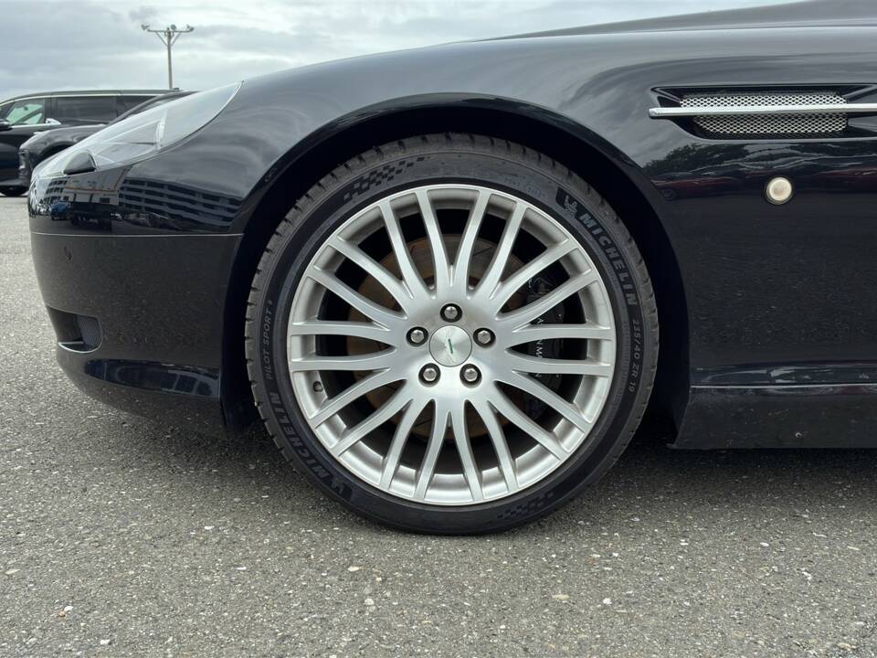 Imagen 48/60 de Aston Martin DB 9 (2011)