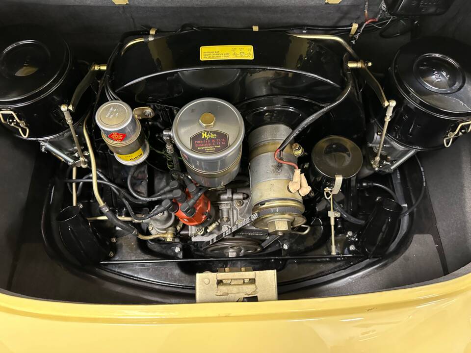 Image 23/101 of Porsche 356 B 1600 (1963)