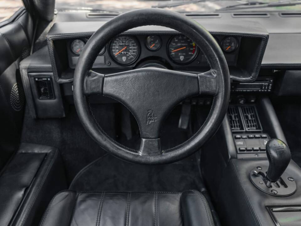 Imagen 31/51 de Lamborghini Countach 25th Anniversary (1990)