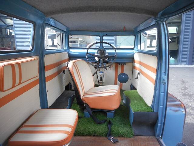 Image 12/20 of Volkswagen T2b Kombi (1973)