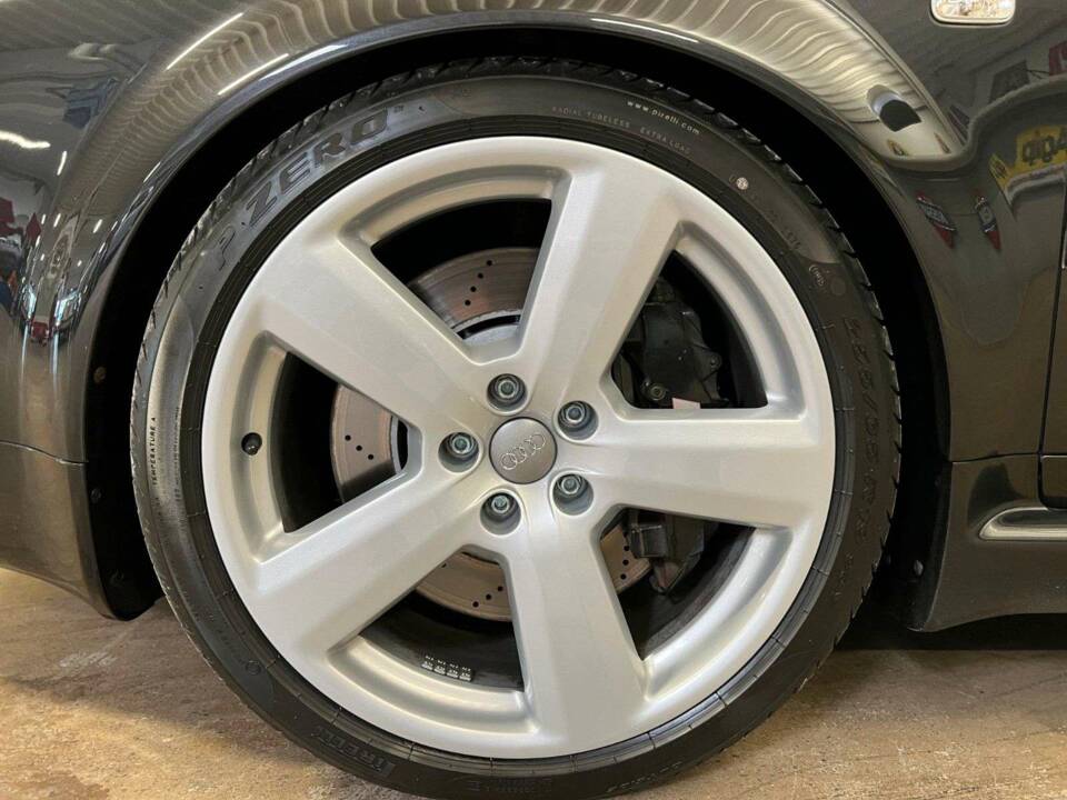 Image 13/17 of Audi RS6 (2004)