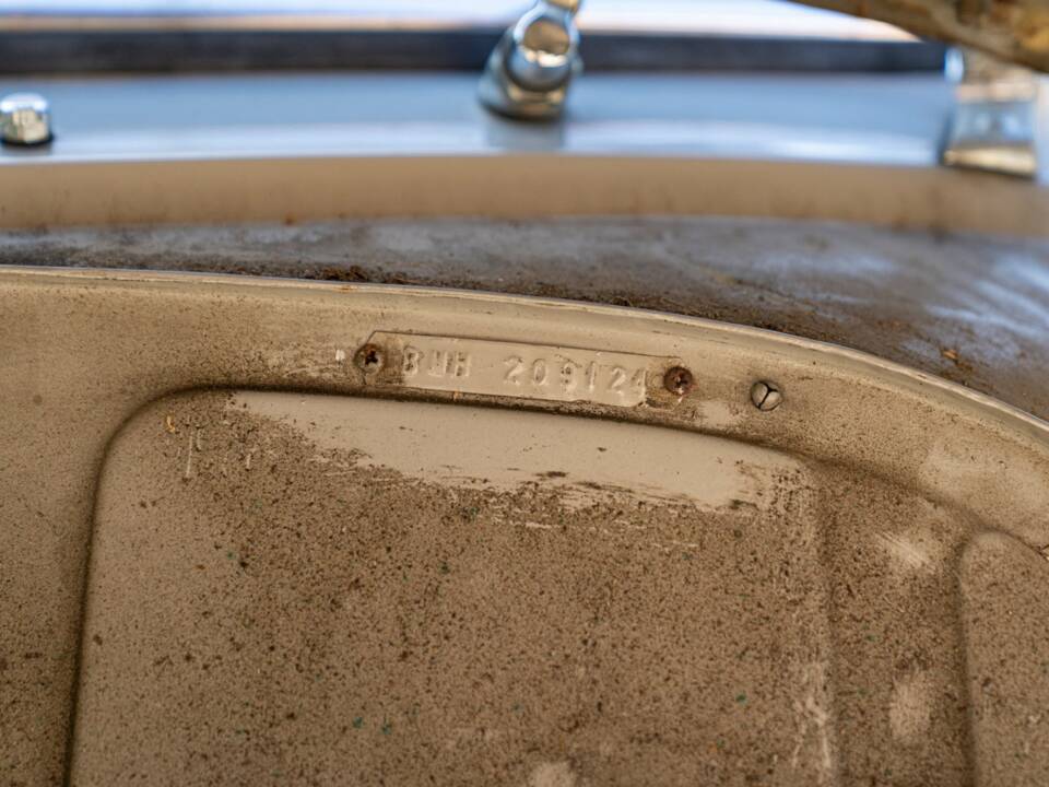 Image 49/50 of Morris Minor 1000 (1958)