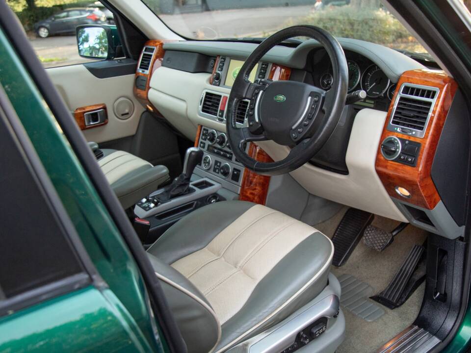 Image 4/50 de Land Rover Range Rover Vogue V8 (2005)