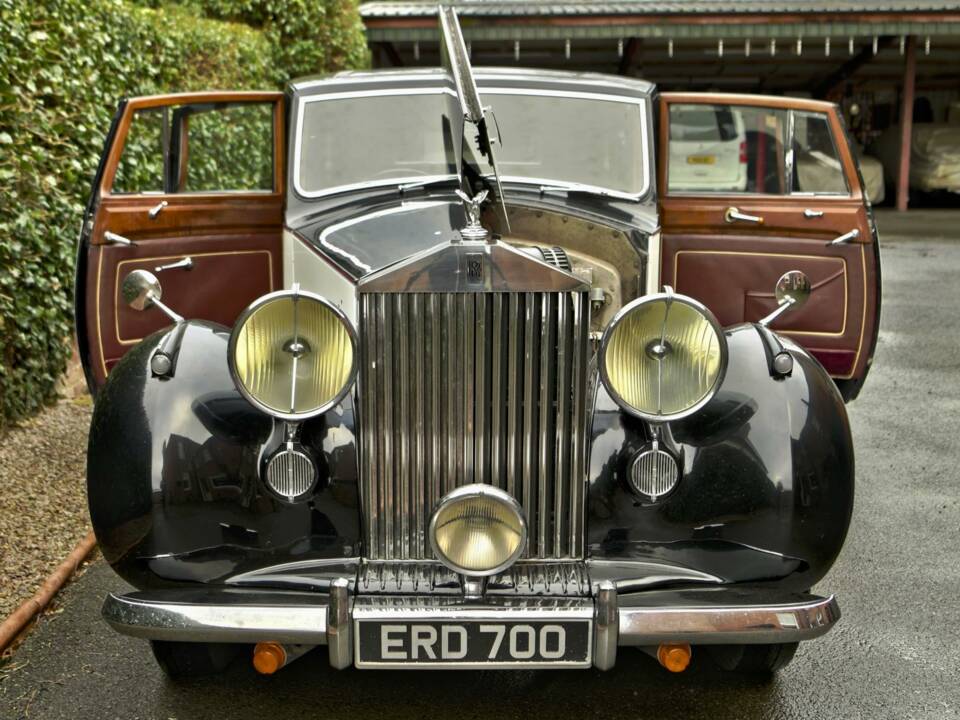 Image 19/50 of Rolls-Royce Silver Wraith (1949)