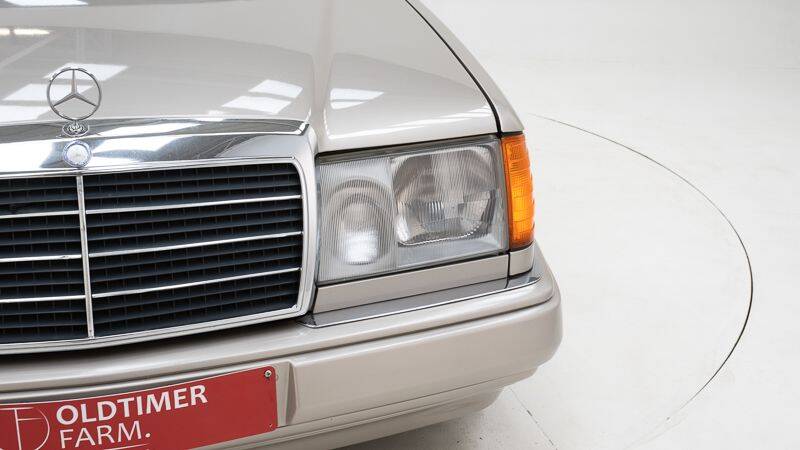 Bild 11/15 von Mercedes-Benz 300 E (1992)