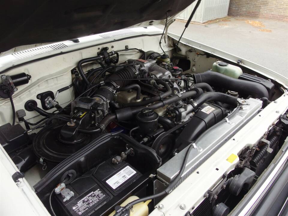 Bild 85/97 von Toyota Land Cruiser FJ80 (1992)