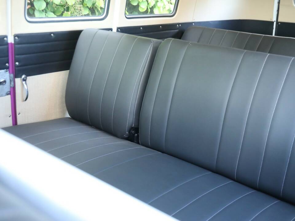 Image 32/50 of Volkswagen T1 Kombi (1958)