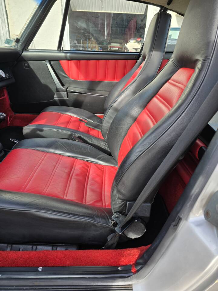 Image 37/88 of Porsche 911 Carrera 2.7 (US) (1974)