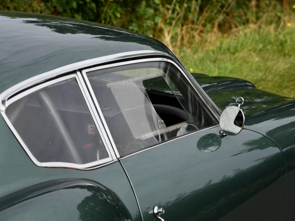 Immagine 15/23 di Aston Martin DB 4 GT Zagato (1960)