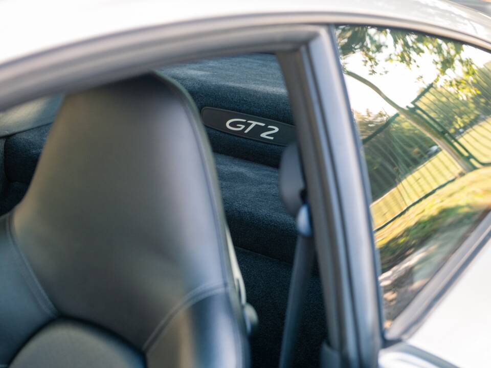 Bild 30/37 von Porsche 911 GT2 (2003)