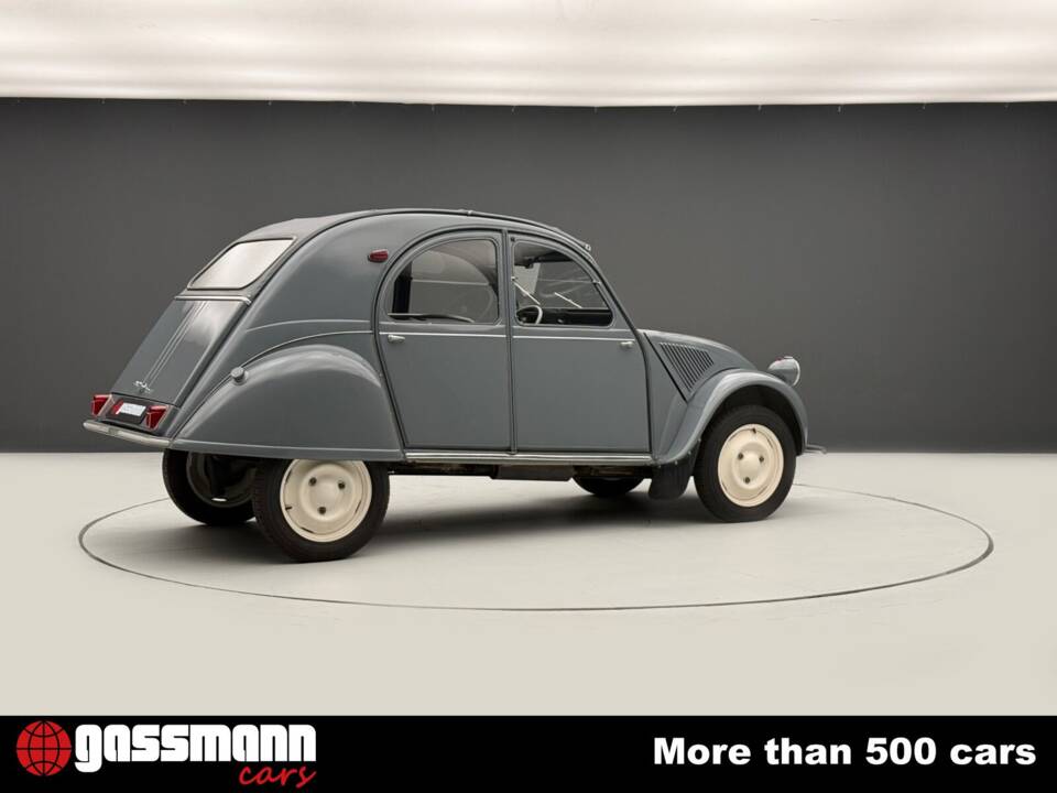 Image 8/15 of Citroën 2 CV (1959)