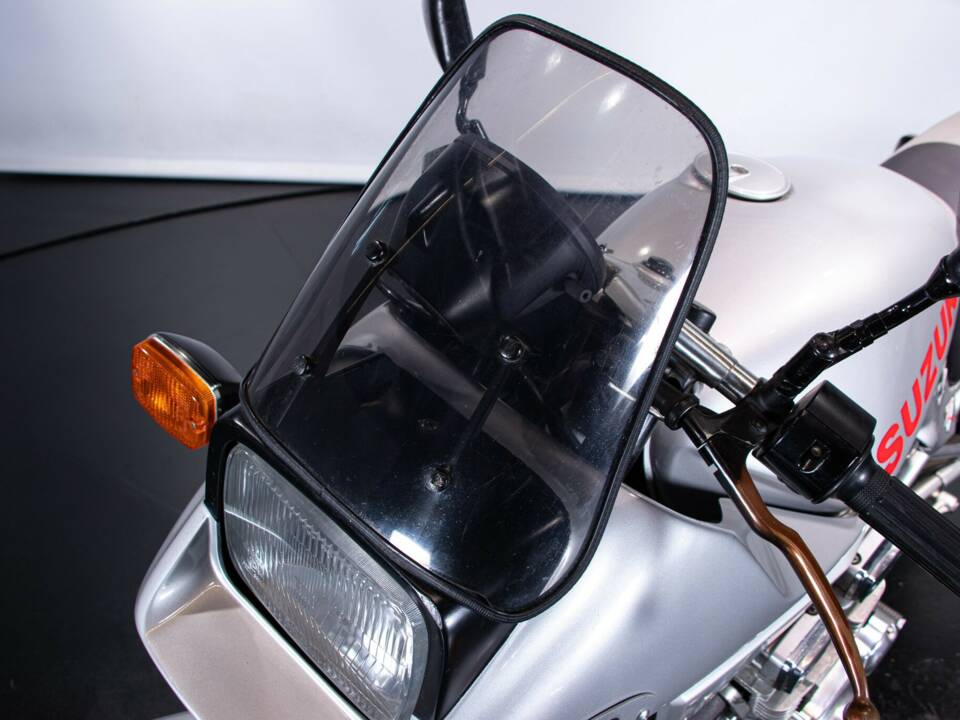 Bild 26/50 von Suzuki GSX 1100 SZ Katana (1982)