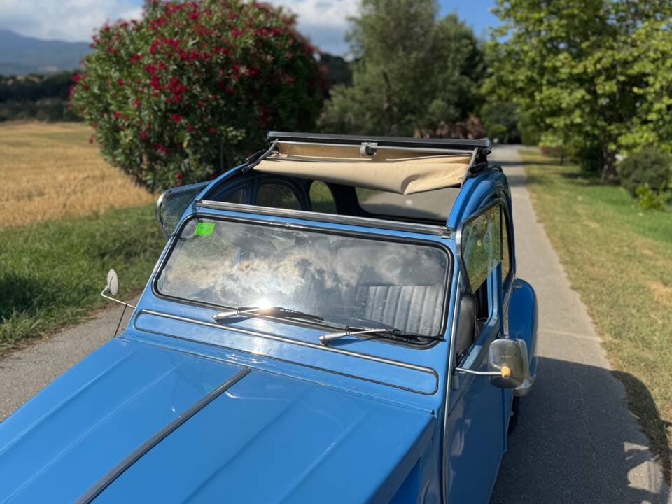 Image 10/25 of Citroën 2 CV 6 (1976)