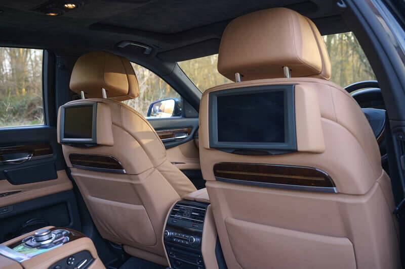 Image 34/50 de BMW 760Li (2011)
