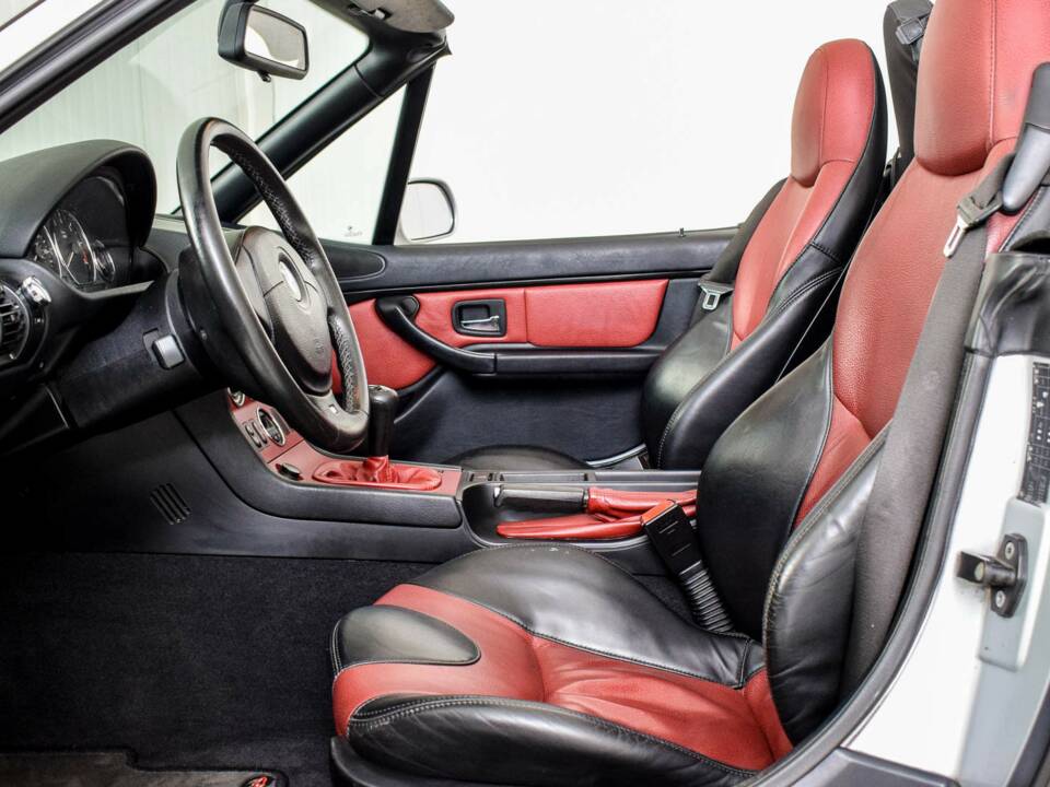 Bild 31/50 von BMW Z3 2.0 (2000)