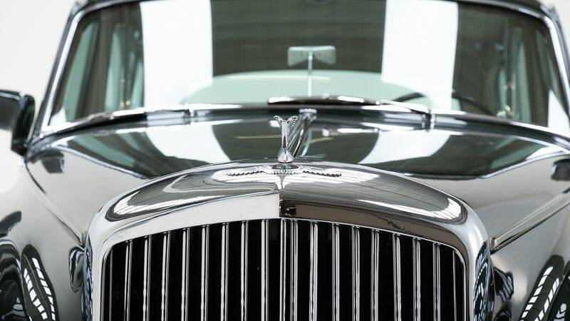 Image 14/15 of Bentley S 2 (1961)