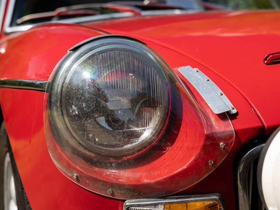 Image 11/50 of MG MGB GT (1970)