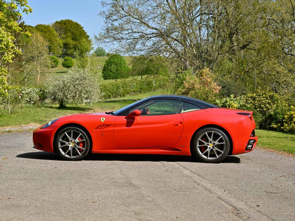 Afbeelding 23/50 van Ferrari California (2011)