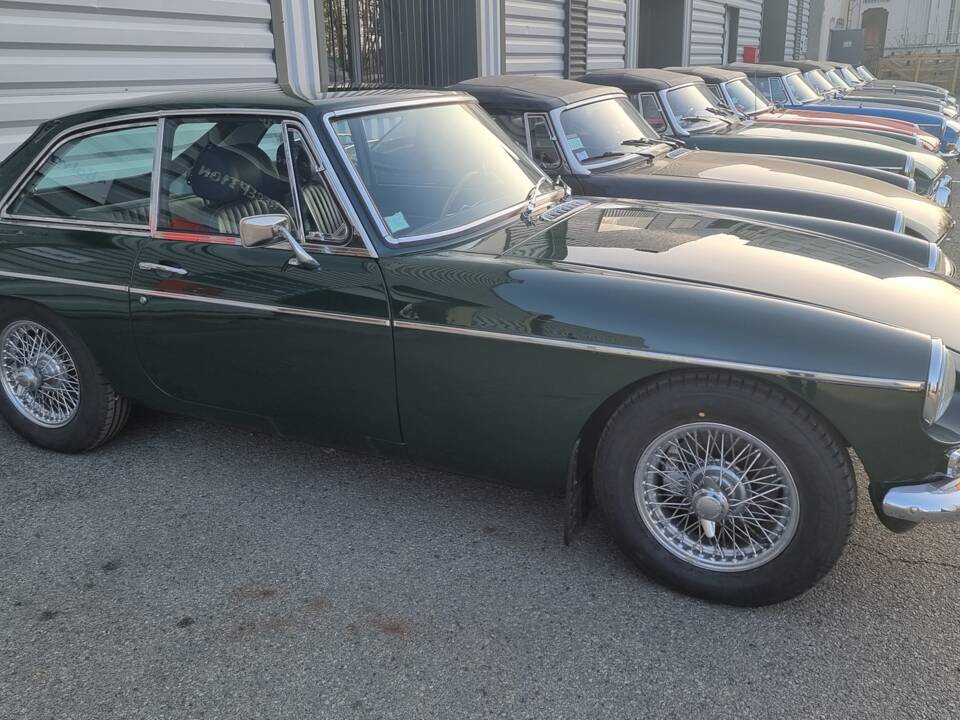 Bild 2/17 von MG MGB GT (1972)