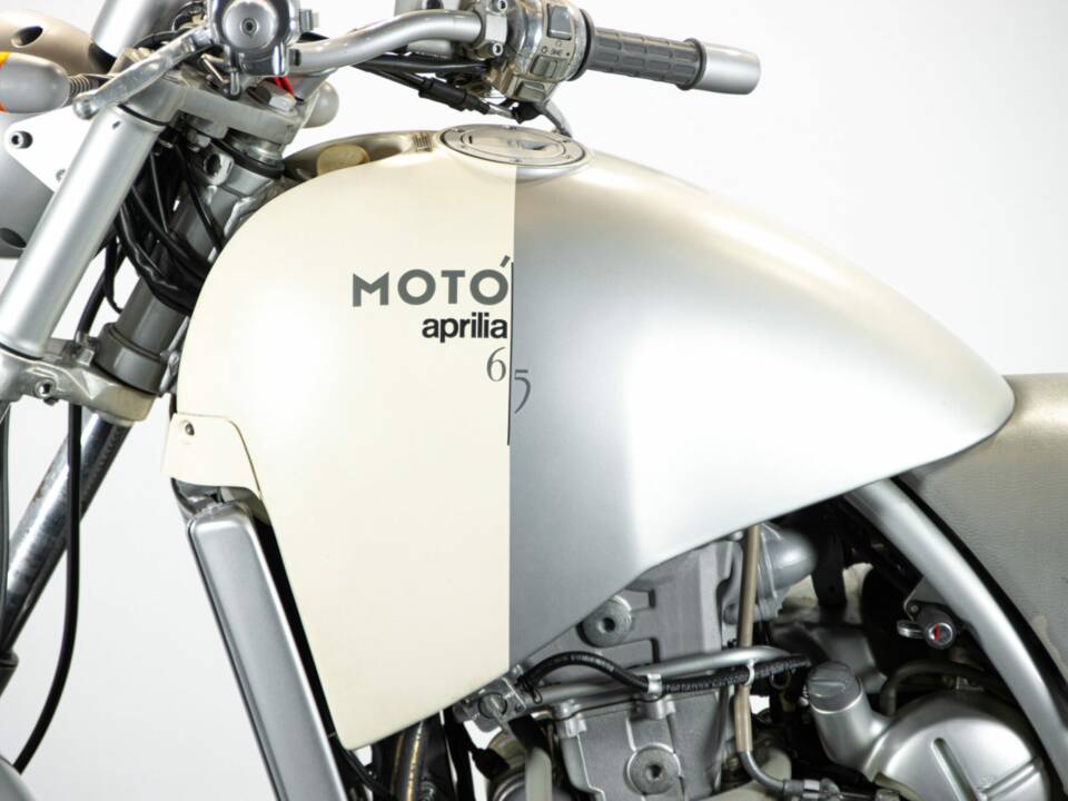 Bild 25/50 von Aprilia Moto 6.5 (2000)