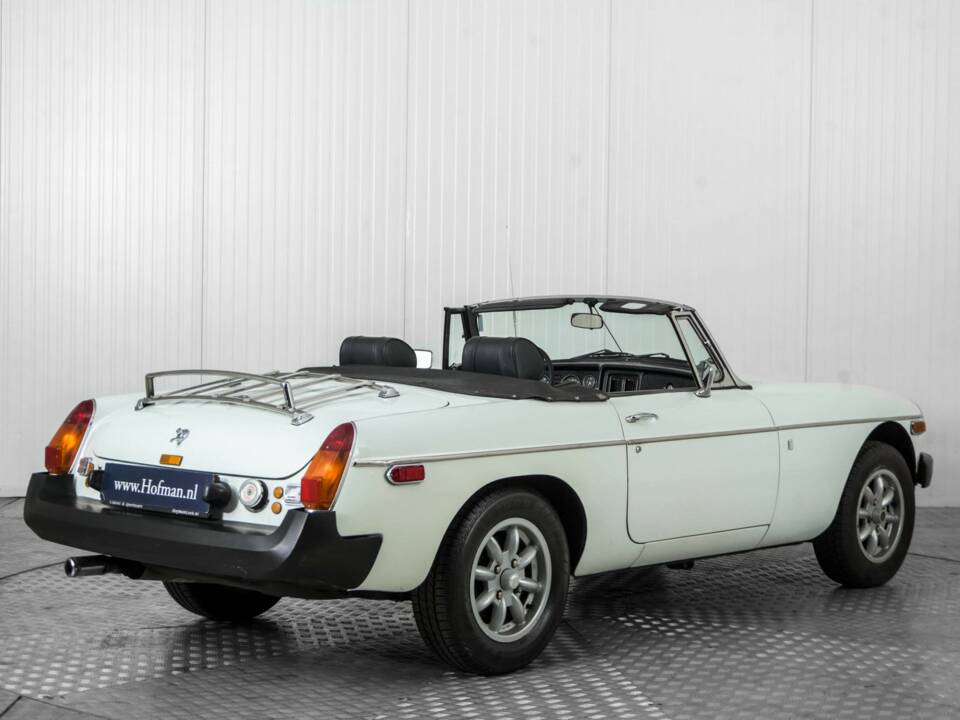 Bild 2/50 von MG MGB (1977)