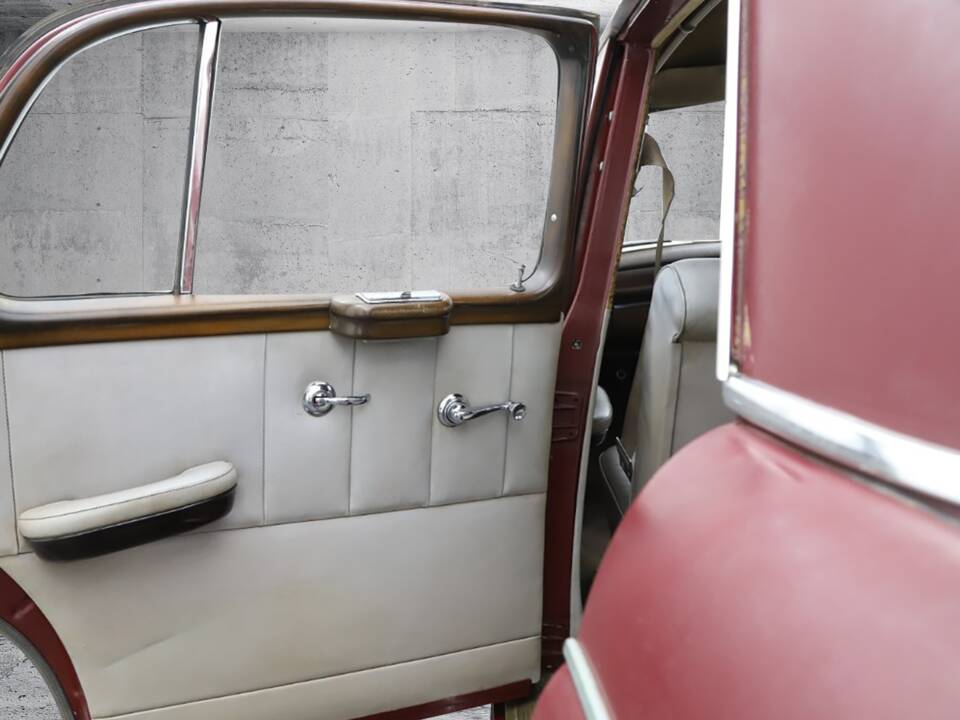 Immagine 9/34 di Mercedes-Benz 220 S (1957)