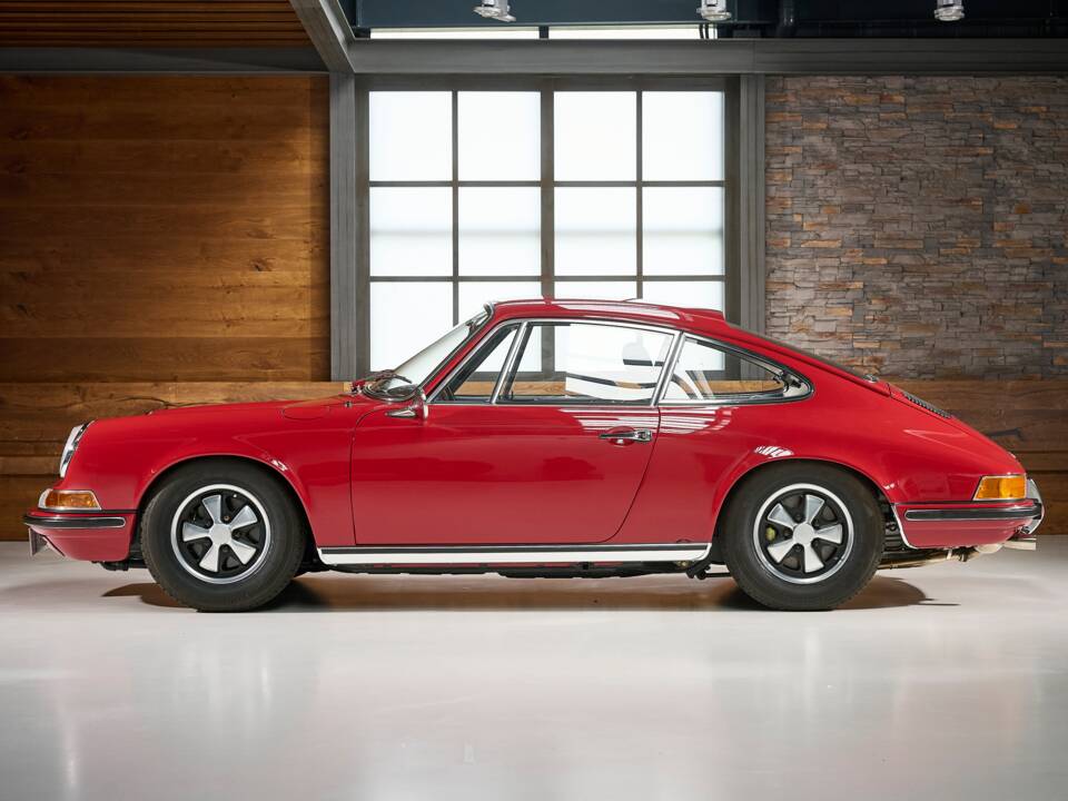Afbeelding 2/44 van Porsche 911 2.0 E (1969)