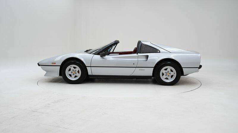 Image 8/15 of Ferrari 308 GTS Quattrovalvole (1983)