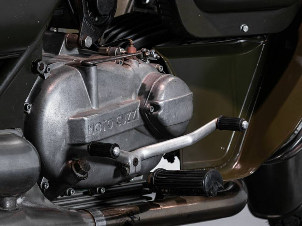 Image 11/12 de Moto Guzzi DUMMY (1976)