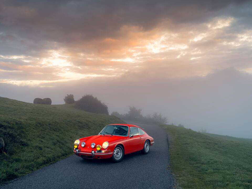 Image 12/63 of Porsche 911 R (1967)