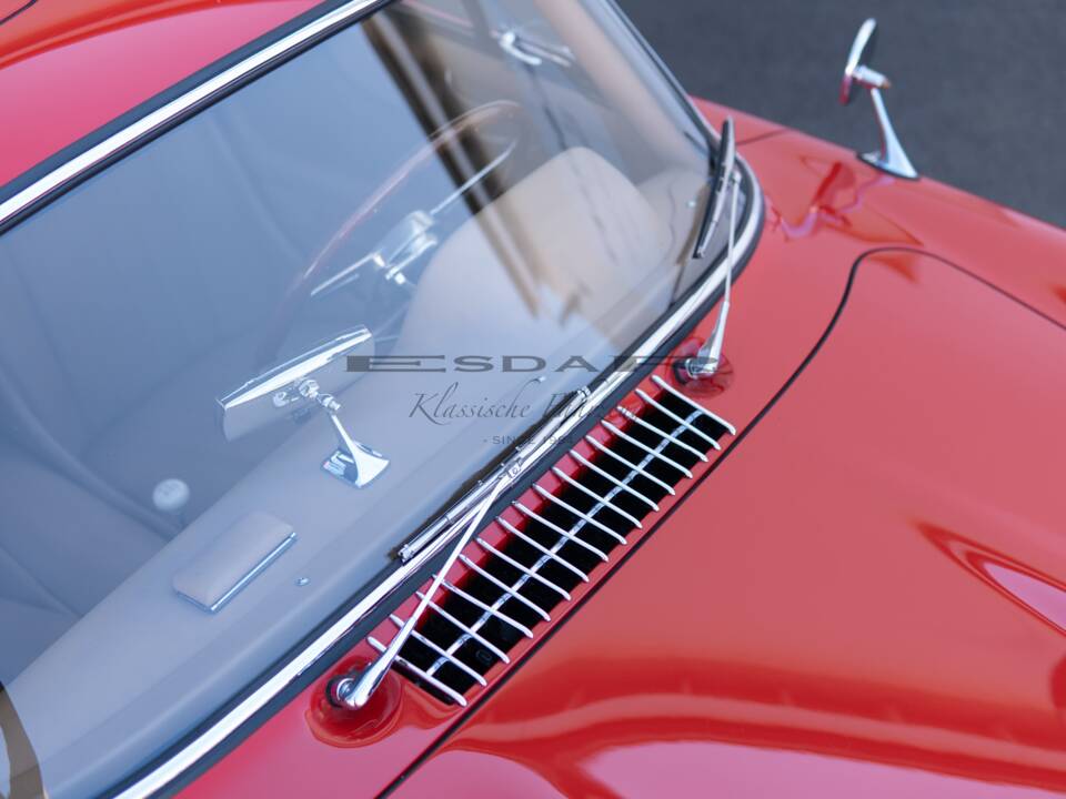 Image 25/49 of Mercedes-Benz 300 SL "Gullwing" (1955)